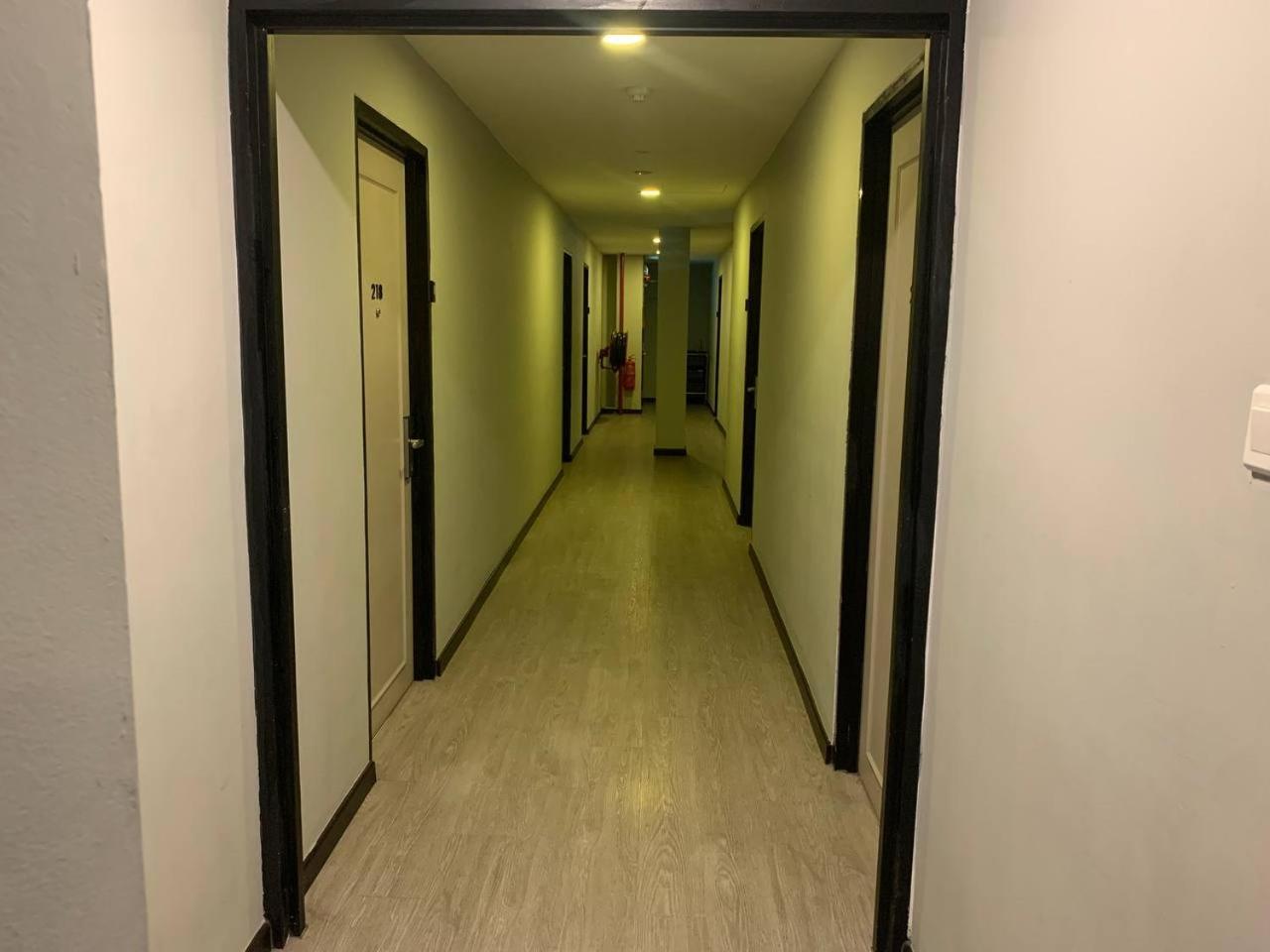 The Daily Hotel Kota Kinabalu Exterior foto